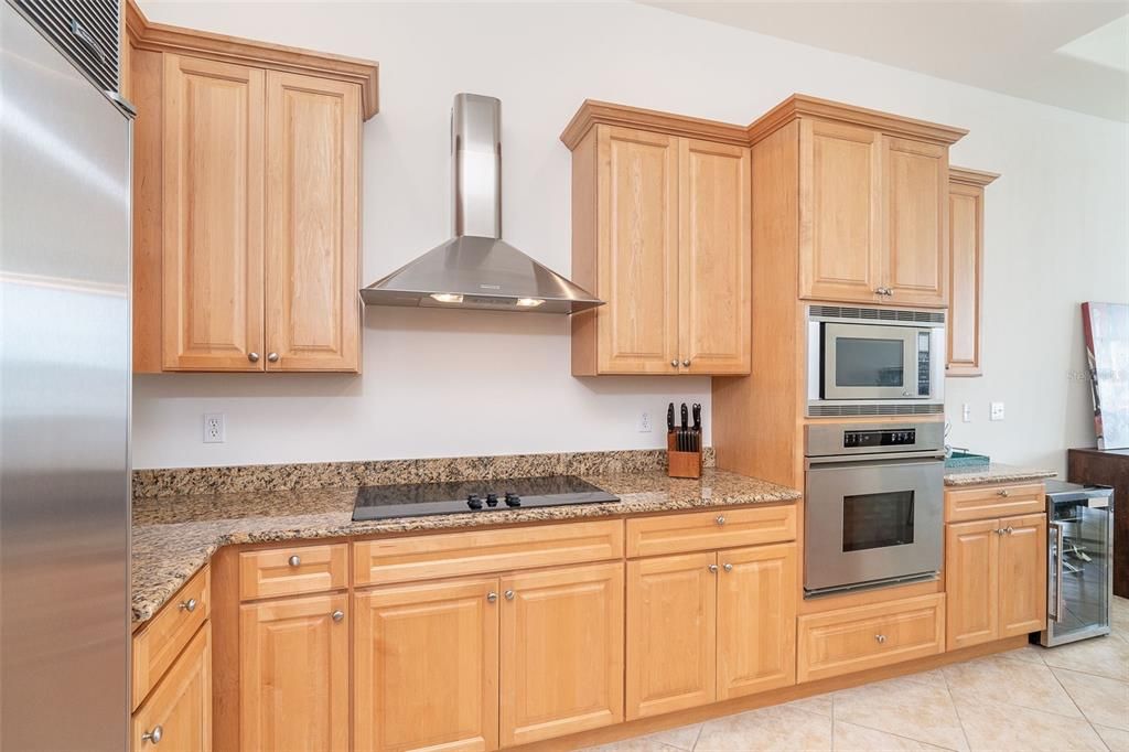 На продажу: $775,000 (3 спален, 2 ванн, 1760 Квадратных фут)