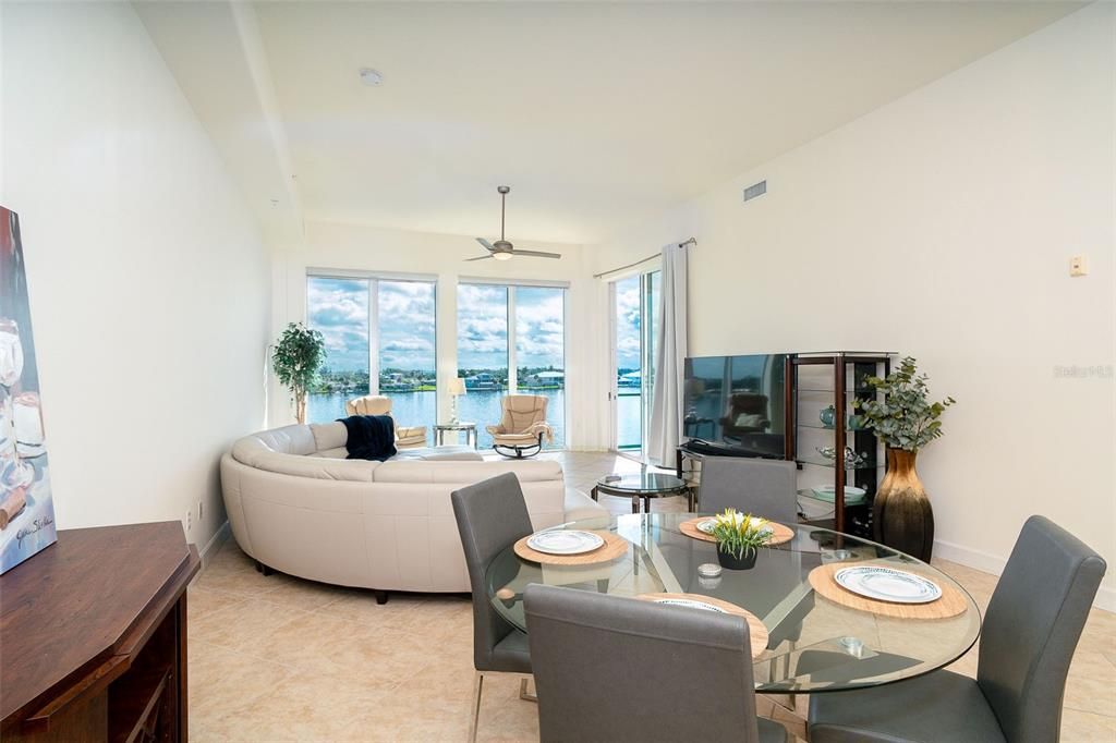 На продажу: $775,000 (3 спален, 2 ванн, 1760 Квадратных фут)