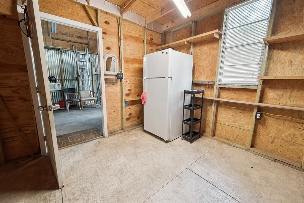 For Sale: $230,000 (2 beds, 1 baths, 1267 Square Feet)