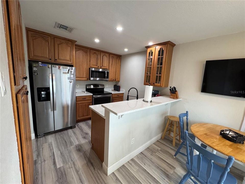 For Sale: $310,000 (2 beds, 2 baths, 1457 Square Feet)