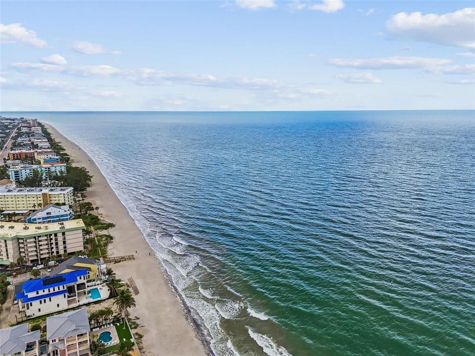 合同活跃: $700,000 (3 贝兹, 2 浴室, 1865 平方英尺)