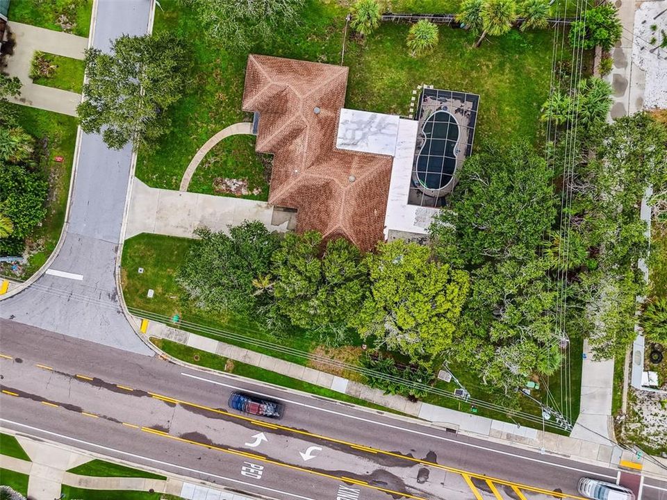 合同活跃: $700,000 (3 贝兹, 2 浴室, 1865 平方英尺)