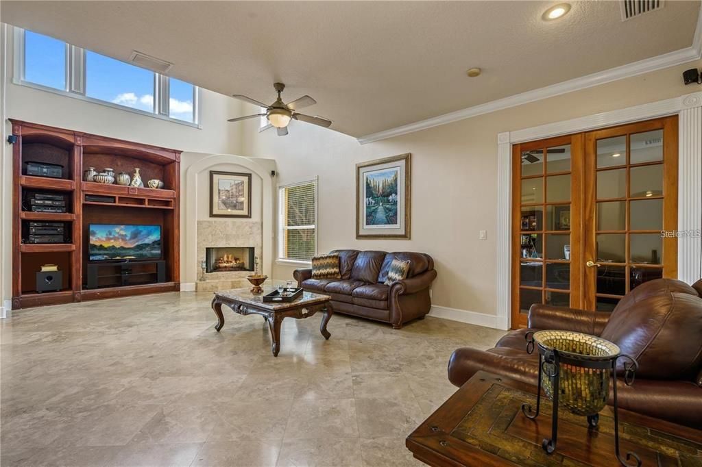 For Sale: $3,200,000 (5 beds, 3 baths, 4500 Square Feet)