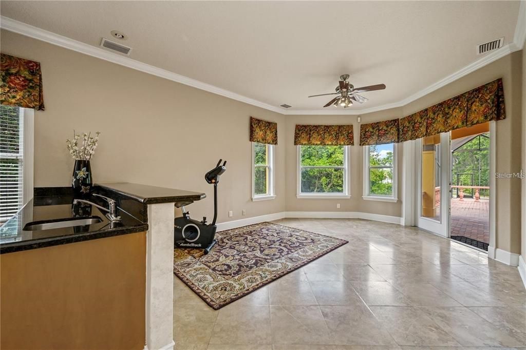 For Sale: $3,200,000 (5 beds, 3 baths, 4500 Square Feet)