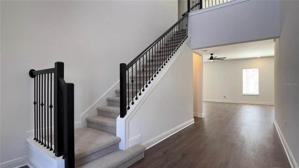 出租: $4,500 (6 贝兹, 3 浴室, 3764 平方英尺)