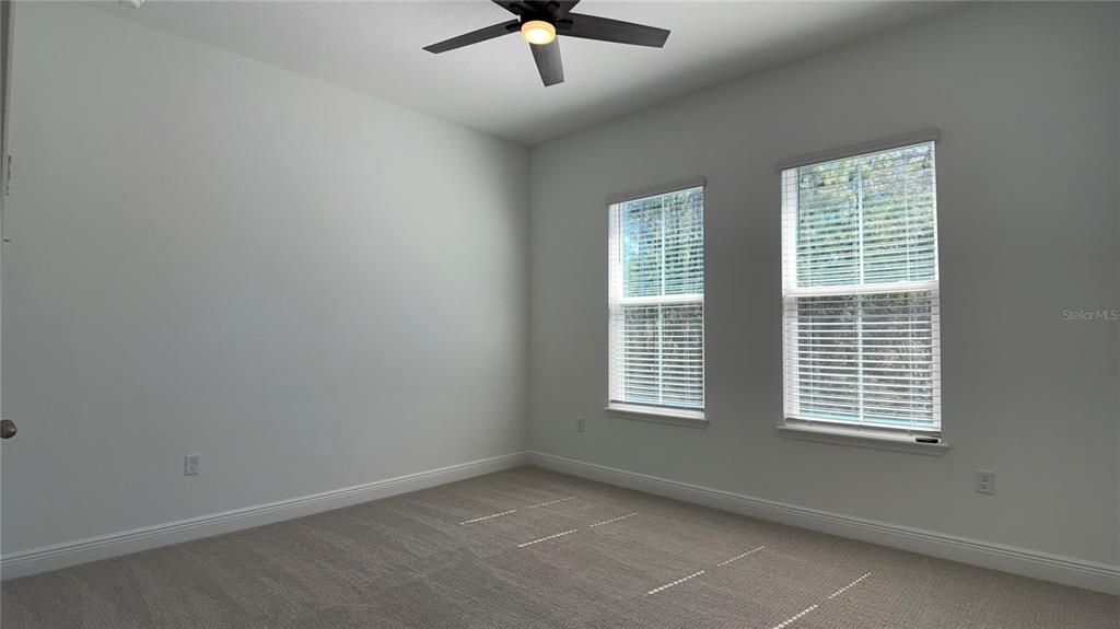 出租: $4,500 (6 贝兹, 3 浴室, 3764 平方英尺)