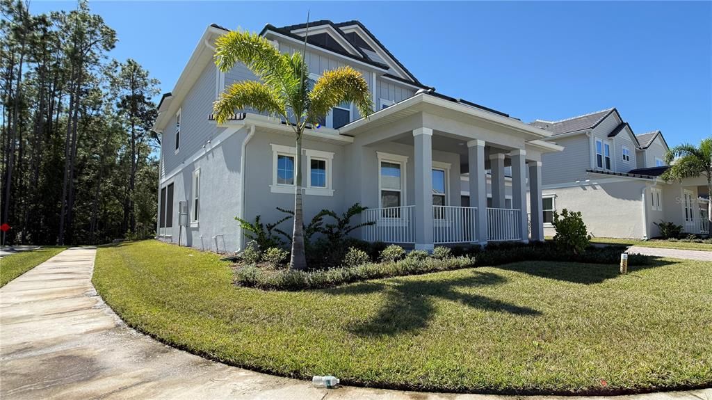 出租: $4,500 (6 贝兹, 3 浴室, 3764 平方英尺)