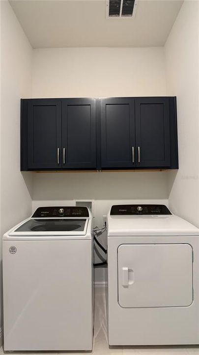 出租: $4,500 (6 贝兹, 3 浴室, 3764 平方英尺)