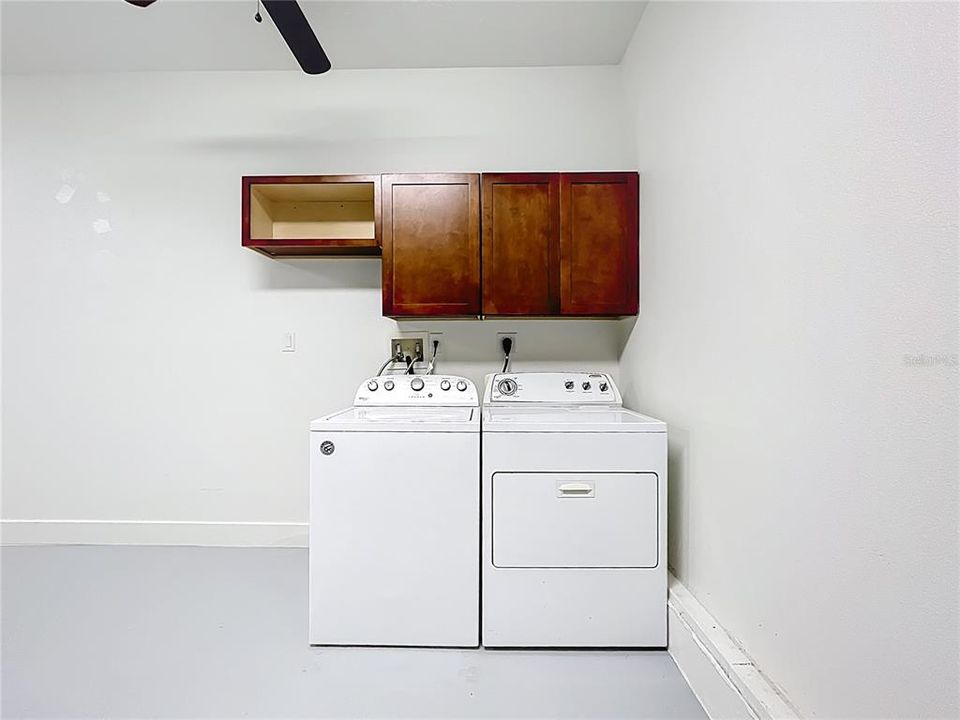 Active With Contract: $375,000 (3 beds, 2 baths, 1566 Square Feet)