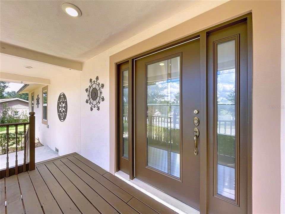 Active With Contract: $375,000 (3 beds, 2 baths, 1566 Square Feet)