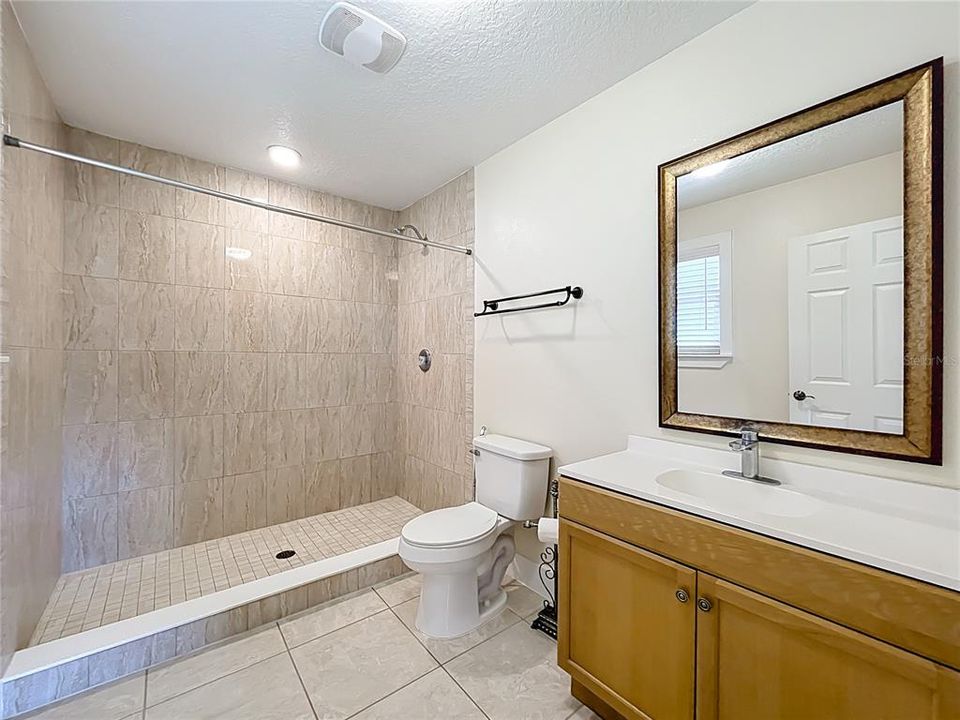 Active With Contract: $375,000 (3 beds, 2 baths, 1566 Square Feet)