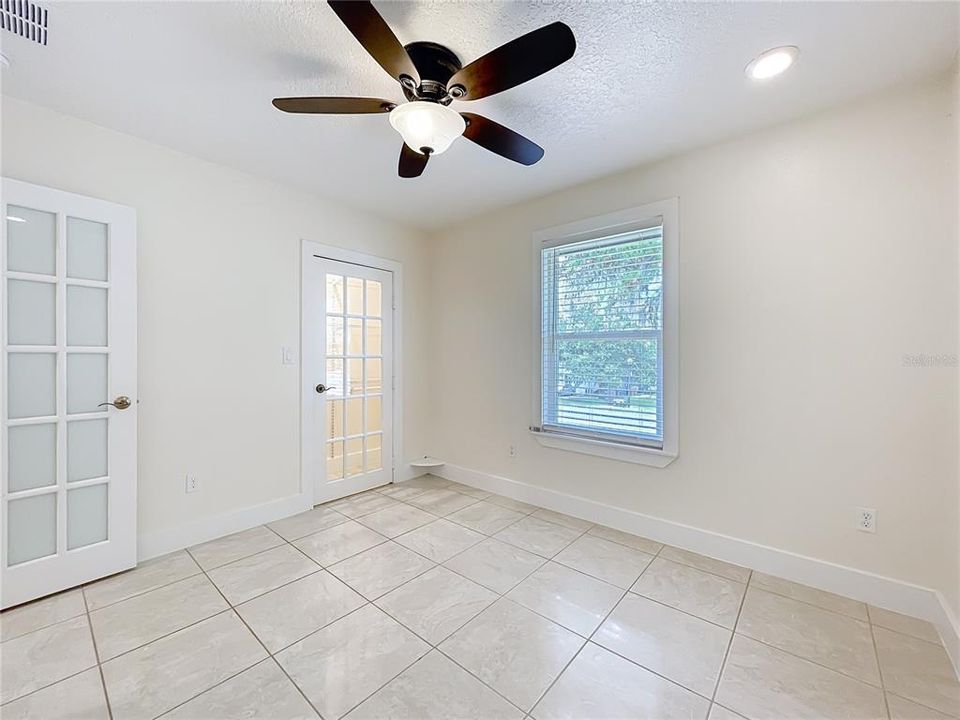 Active With Contract: $375,000 (3 beds, 2 baths, 1566 Square Feet)