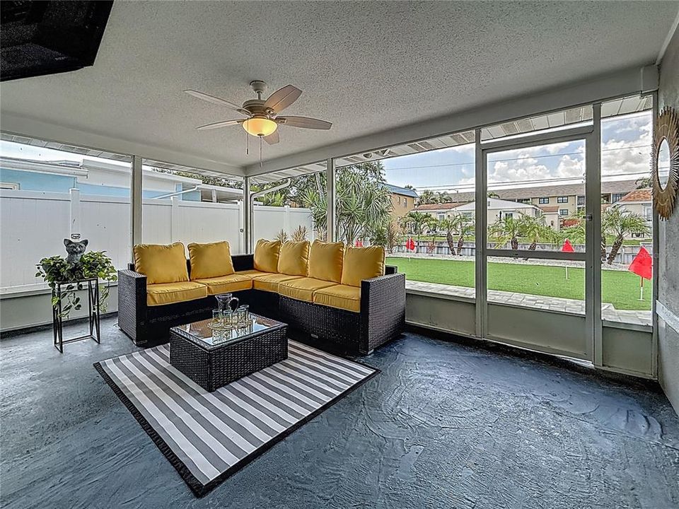 出租: $3,800 (3 贝兹, 2 浴室, 1141 平方英尺)