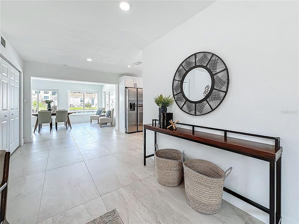 出租: $3,800 (3 贝兹, 2 浴室, 1141 平方英尺)