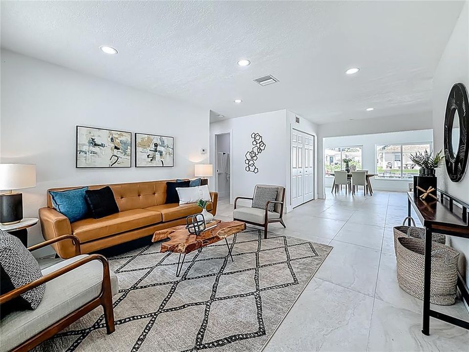 出租: $3,800 (3 贝兹, 2 浴室, 1141 平方英尺)