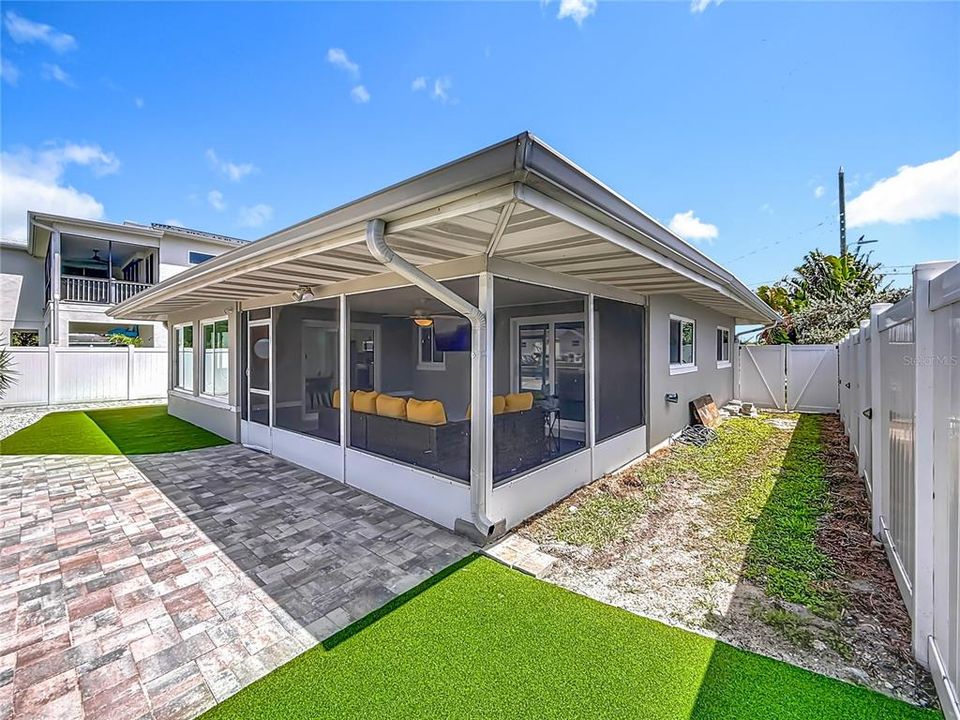 出租: $3,800 (3 贝兹, 2 浴室, 1141 平方英尺)