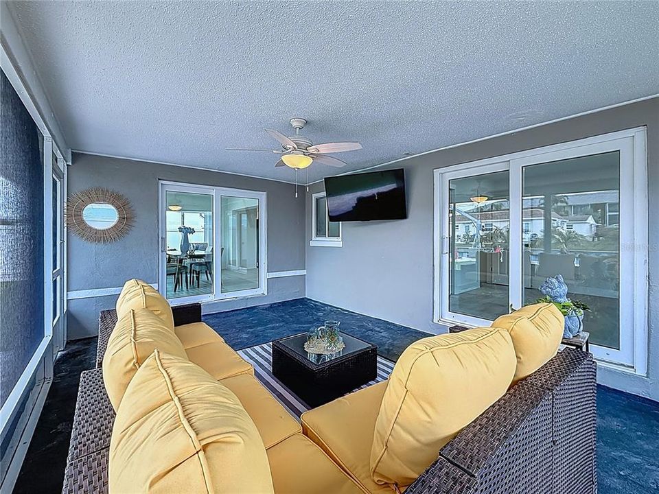 出租: $3,800 (3 贝兹, 2 浴室, 1141 平方英尺)