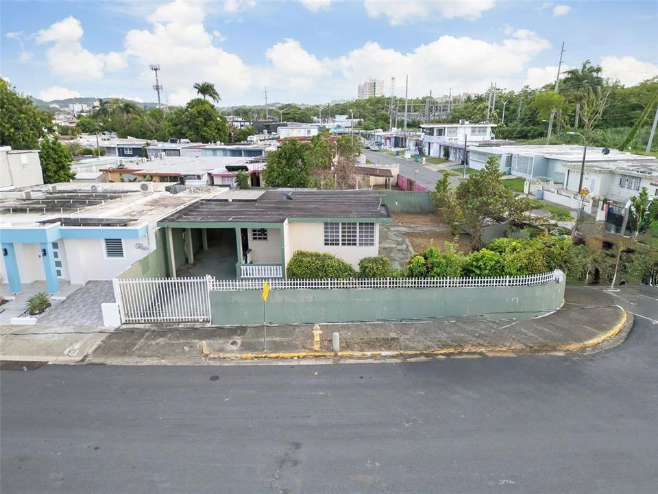 Recently Sold: $169,000 (3 beds, 1 baths, 705 Square Feet)