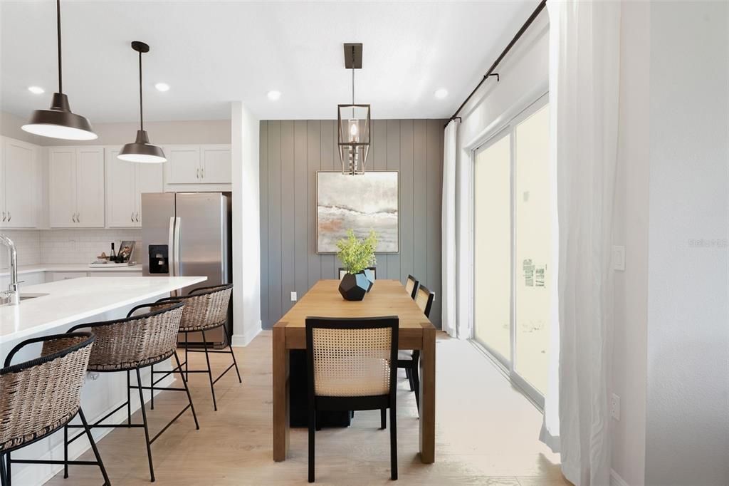 Под контрактом: $385,544 (4 спален, 2 ванн, 1625 Квадратных фут)