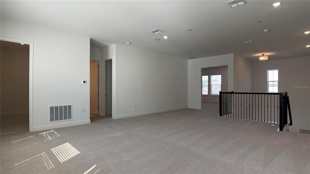 For Rent: $4,500 (6 beds, 3 baths, 3764 Square Feet)