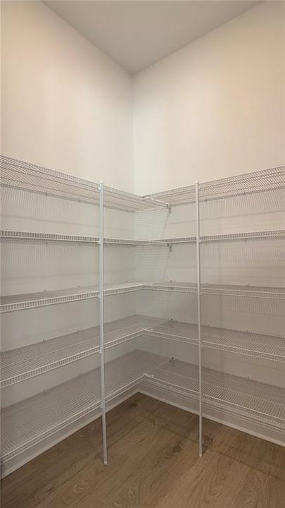 For Rent: $4,500 (6 beds, 3 baths, 3764 Square Feet)