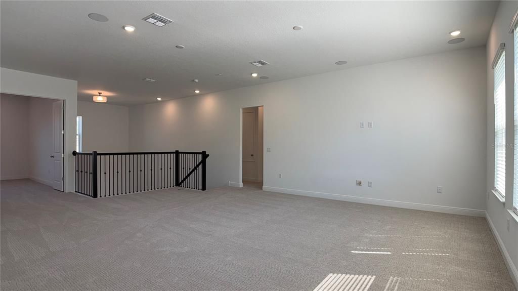 For Rent: $4,500 (6 beds, 3 baths, 3764 Square Feet)