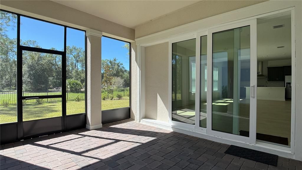 For Rent: $4,500 (6 beds, 3 baths, 3764 Square Feet)