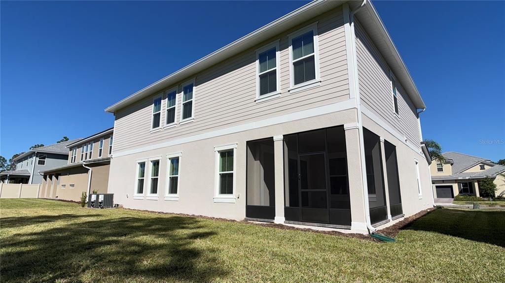 For Rent: $4,500 (6 beds, 3 baths, 3764 Square Feet)