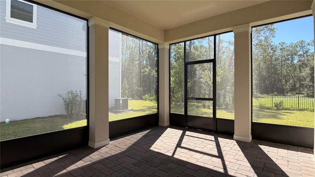 For Rent: $4,500 (6 beds, 3 baths, 3764 Square Feet)