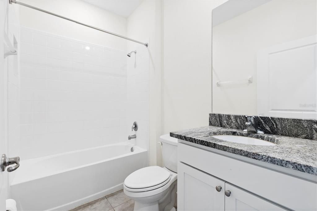 En Renta: $2,500 (4 camas, 2 baños, 2034 Pies cuadrados)