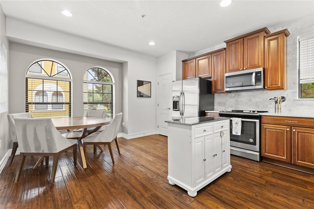 待售: $416,900 (4 贝兹, 3 浴室, 2132 平方英尺)