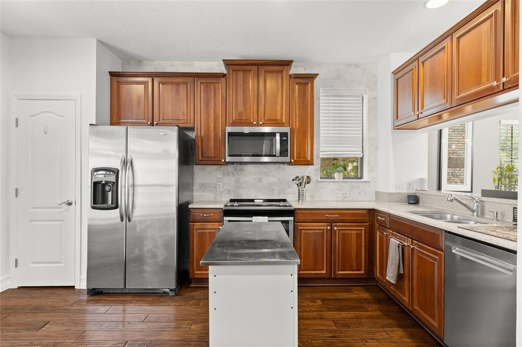 待售: $416,900 (4 贝兹, 3 浴室, 2132 平方英尺)