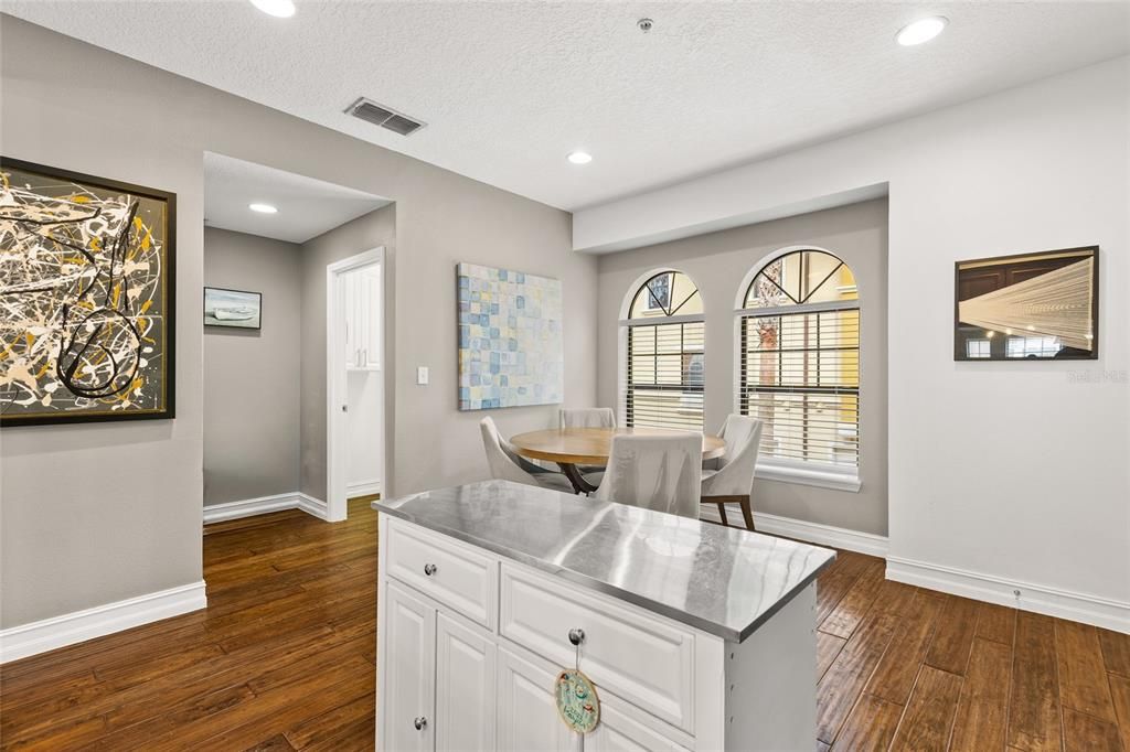 待售: $416,900 (4 贝兹, 3 浴室, 2132 平方英尺)