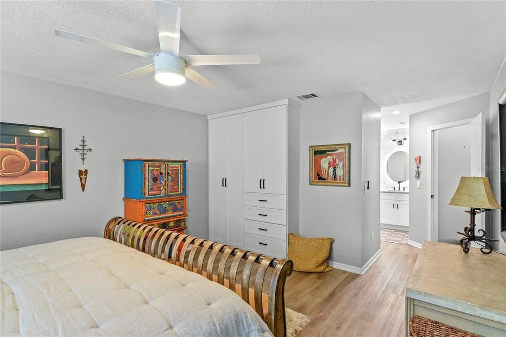 For Sale: $595,000 (3 beds, 2 baths, 1734 Square Feet)