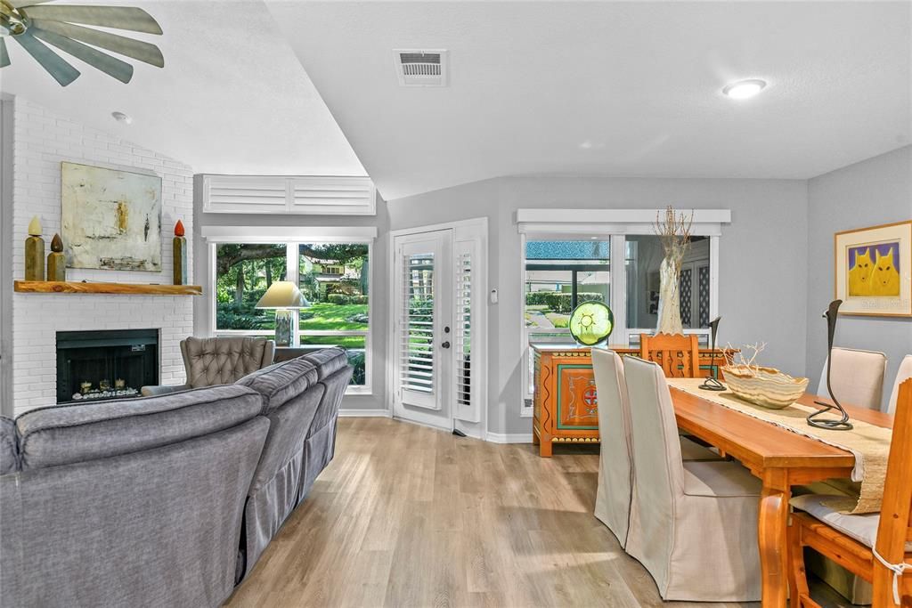 For Sale: $595,000 (3 beds, 2 baths, 1734 Square Feet)