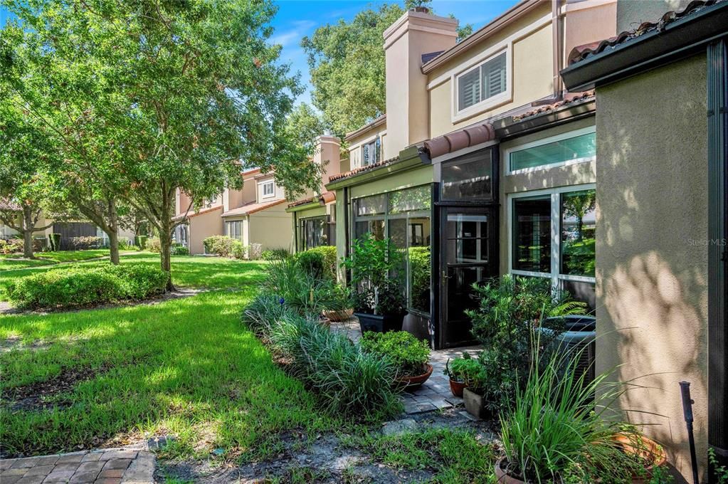 For Sale: $595,000 (3 beds, 2 baths, 1734 Square Feet)