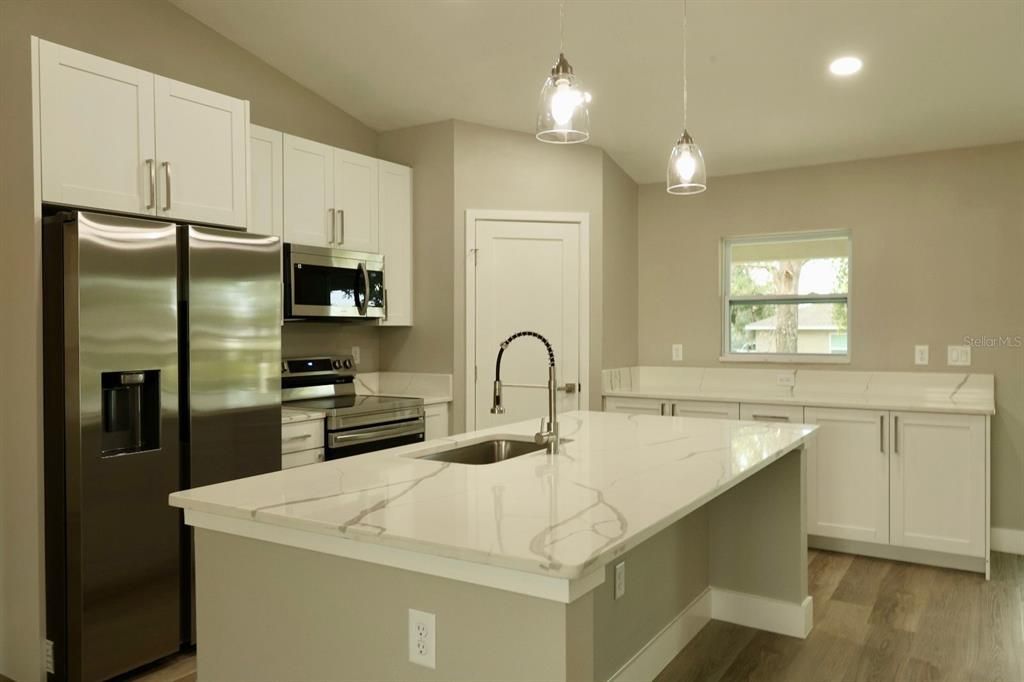 En Venta: $259,900 (3 camas, 2 baños, 1448 Pies cuadrados)