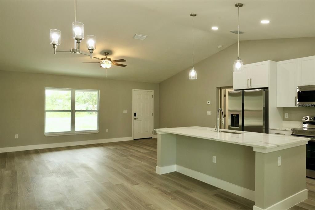 En Venta: $259,900 (3 camas, 2 baños, 1448 Pies cuadrados)