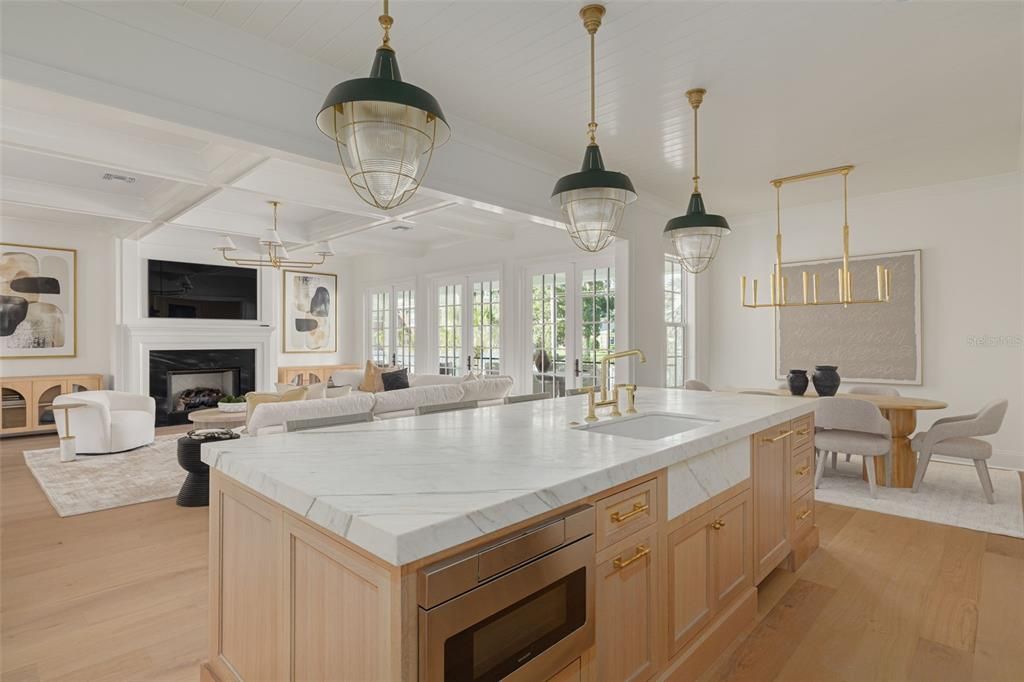 待售: $3,695,000 (5 贝兹, 5 浴室, 4574 平方英尺)