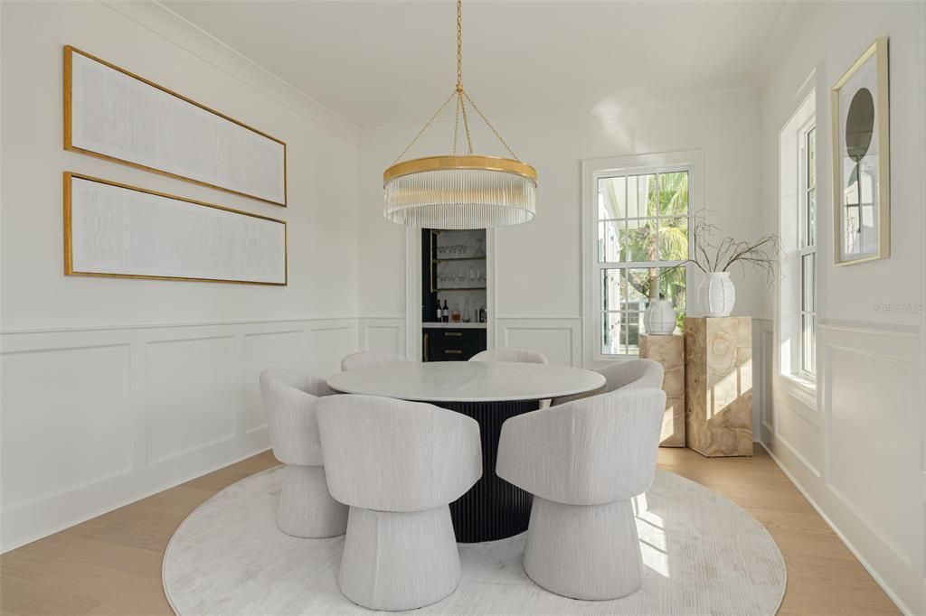 待售: $3,695,000 (5 贝兹, 5 浴室, 4574 平方英尺)