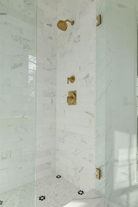 待售: $3,695,000 (5 贝兹, 5 浴室, 4574 平方英尺)