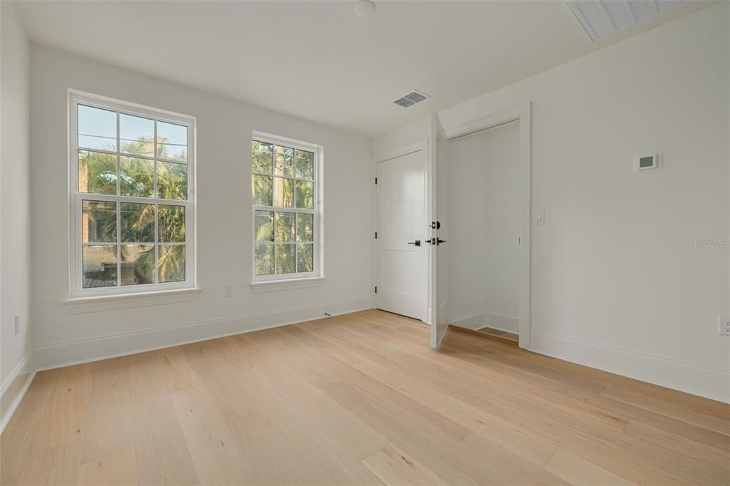 待售: $3,695,000 (5 贝兹, 5 浴室, 4574 平方英尺)