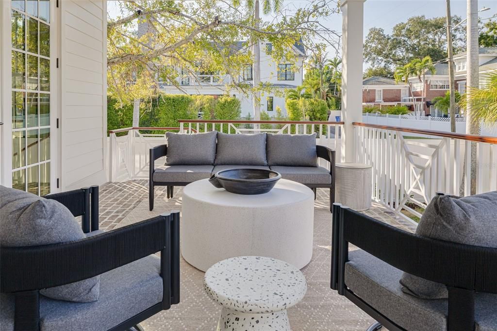 待售: $3,695,000 (5 贝兹, 5 浴室, 4574 平方英尺)