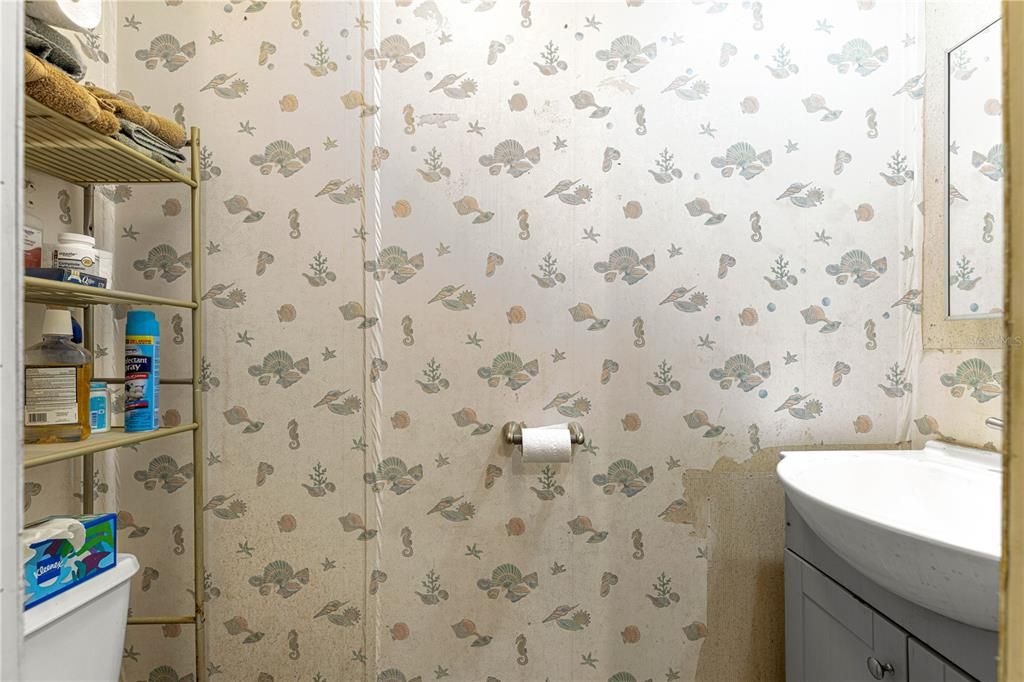 На продажу: $180,000 (2 спален, 1 ванн, 728 Квадратных фут)