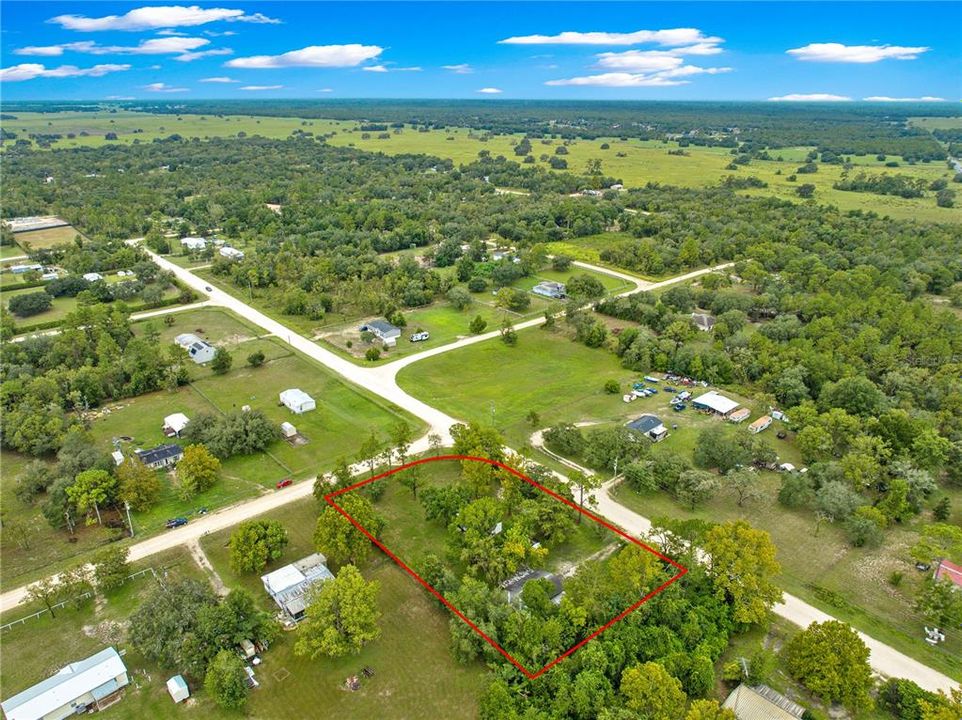 На продажу: $180,000 (2 спален, 1 ванн, 728 Квадратных фут)