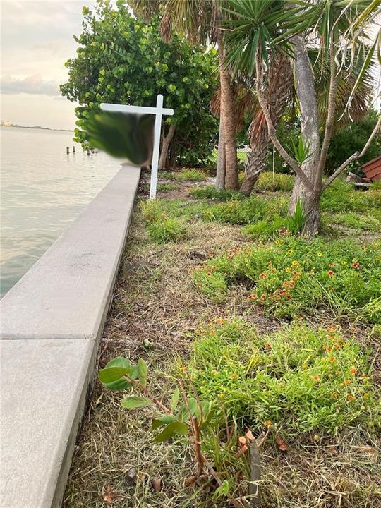 En Venta: $1,900,000 (0.14 acres)