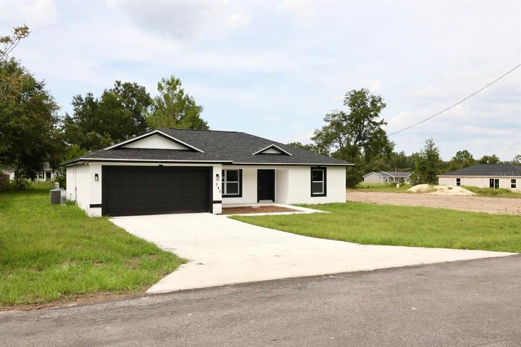 For Sale: $259,900 (3 beds, 2 baths, 1448 Square Feet)