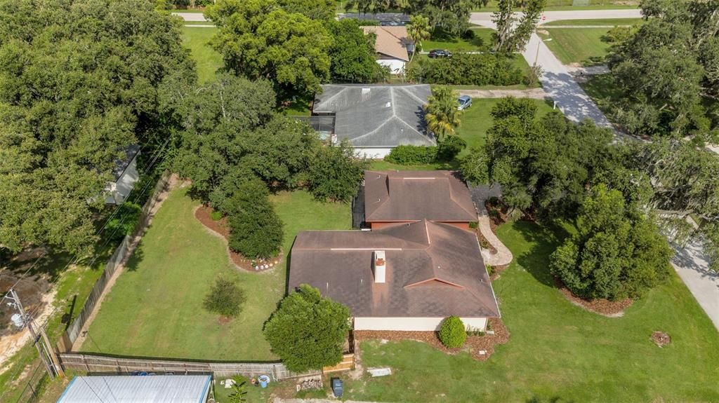 Active With Contract: $374,000 (3 beds, 3 baths, 1832 Square Feet)