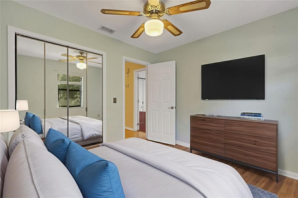 Active With Contract: $374,000 (3 beds, 3 baths, 1832 Square Feet)