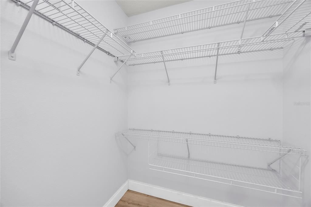 待售: $300,000 (3 贝兹, 2 浴室, 1374 平方英尺)